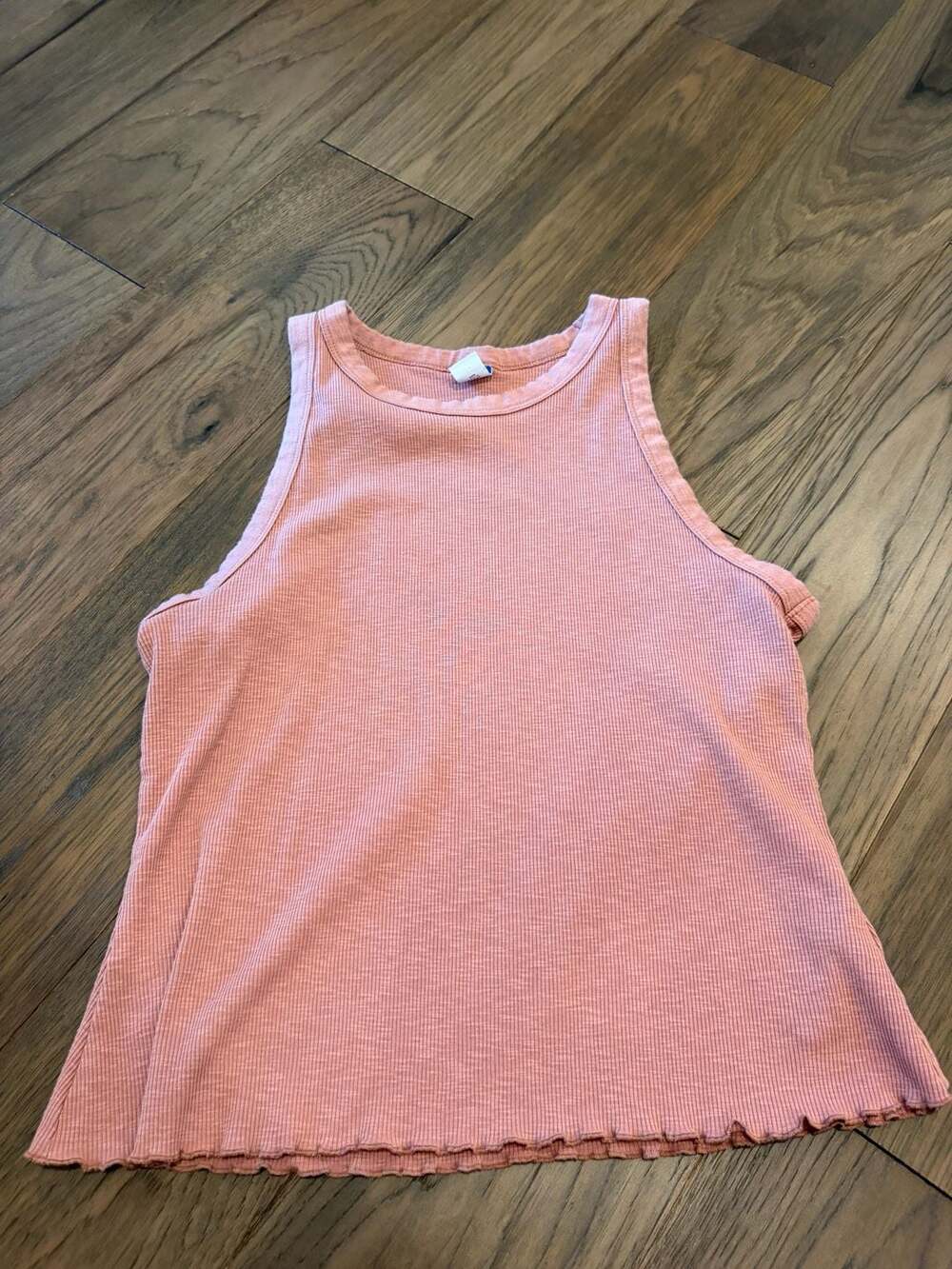 Old Navy Women's Ribbed Lettuce-Edge Tank Top